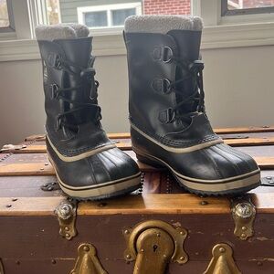 SOREL youth boys winter boot waterproof size US  7